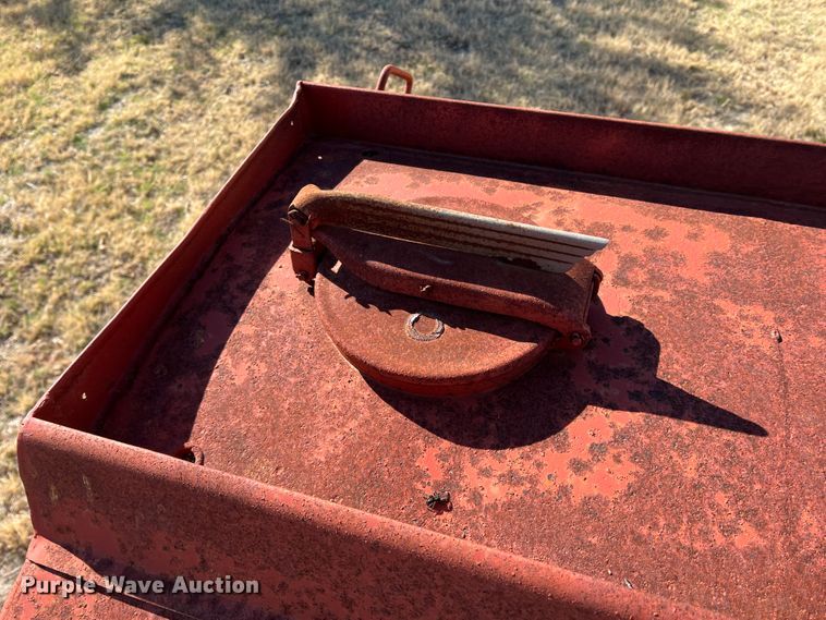 image for item DJ5066 Tank bed