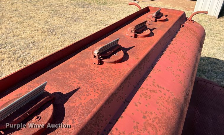 image for item DJ5066 Tank bed