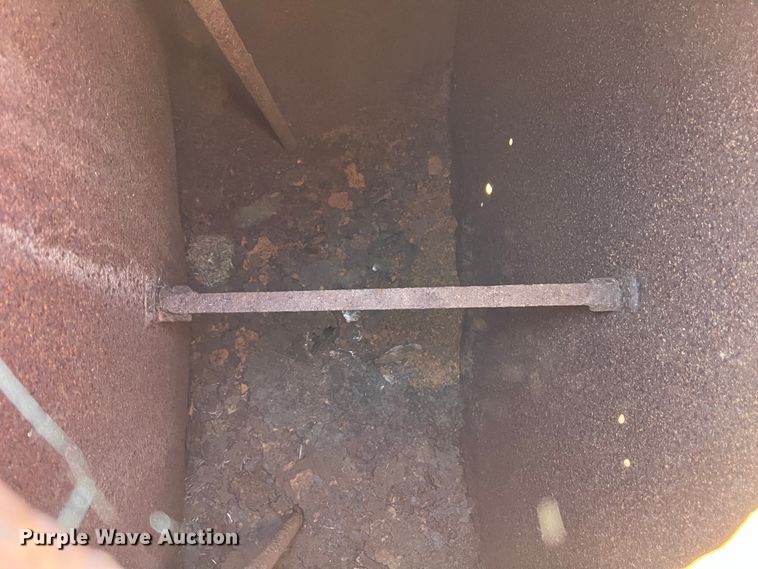 image for item DJ5066 Tank bed