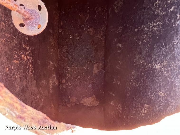 image for item DJ5066 Tank bed