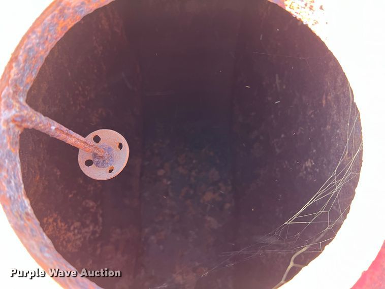 image for item DJ5066 Tank bed