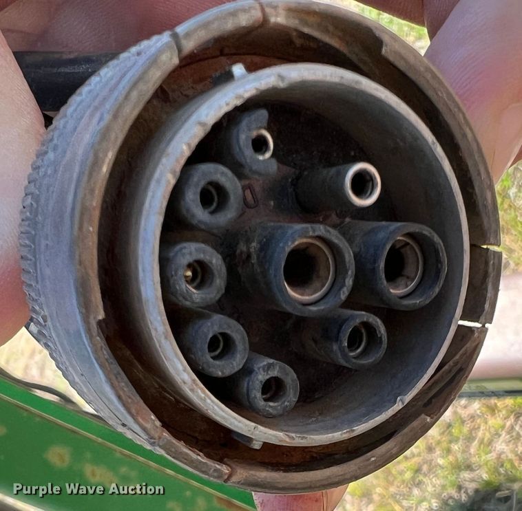 image for item DJ5067 2001 John Deere 2400  chisel