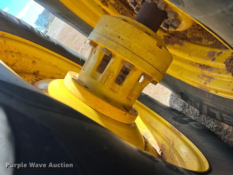 image for item DJ5069 2009 John Deere 9530  4WD tractor