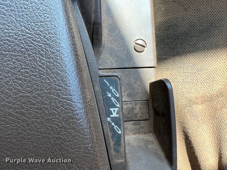 image for item DJ5069 2009 John Deere 9530  4WD tractor