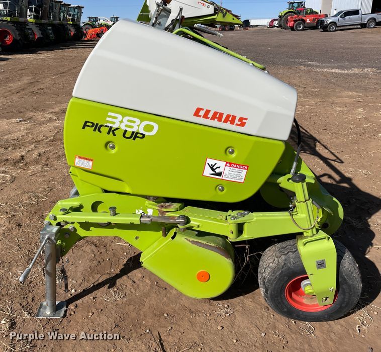 image for item DJ5072 2016 Claas 380  pickup head