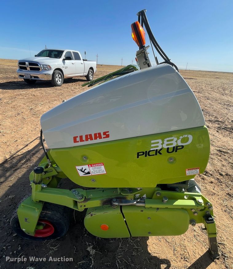 image for item DJ5072 2016 Claas 380  pickup head