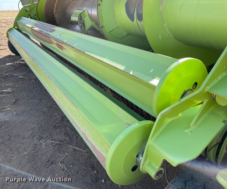 image for item DJ5072 2016 Claas 380  pickup head