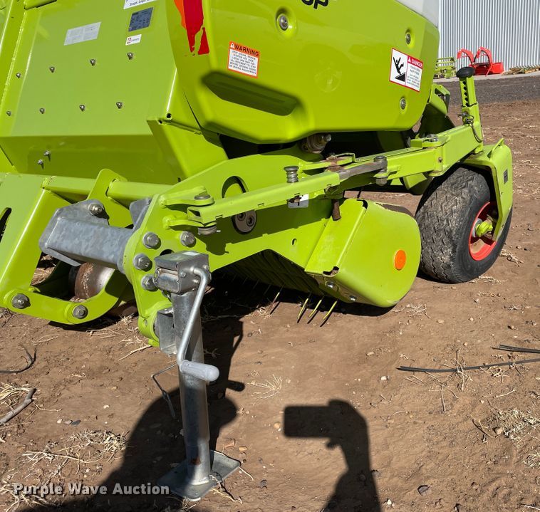 image for item DJ5072 2016 Claas 380  pickup head