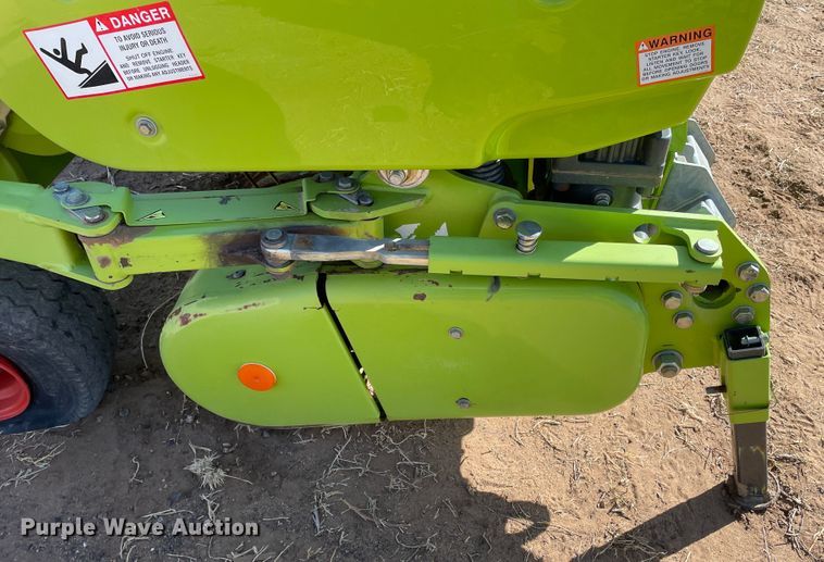 image for item DJ5072 2016 Claas 380  pickup head