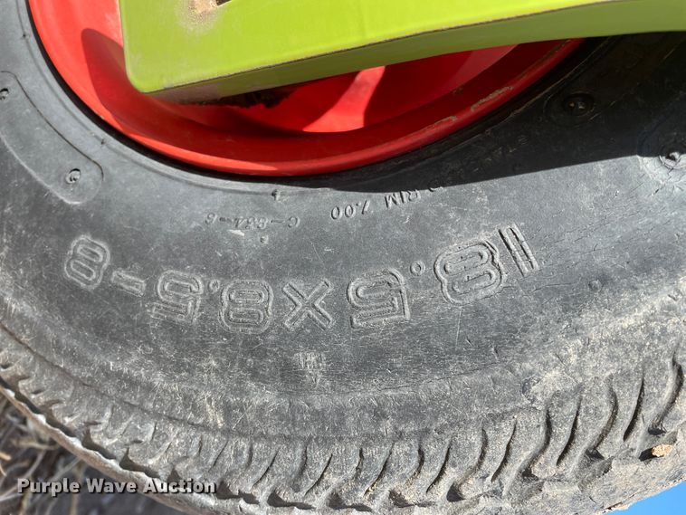 image for item DJ5072 2016 Claas 380  pickup head