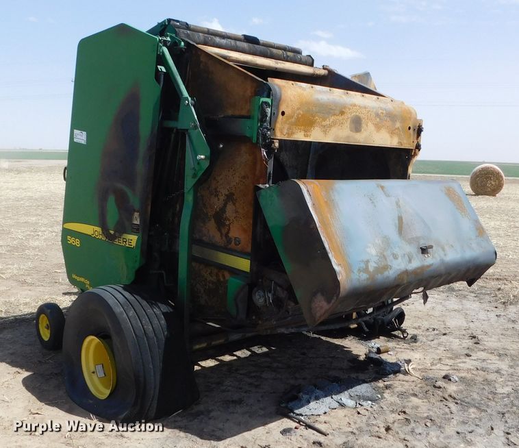 image for item DJ7641 2008 John Deere 568  round baler