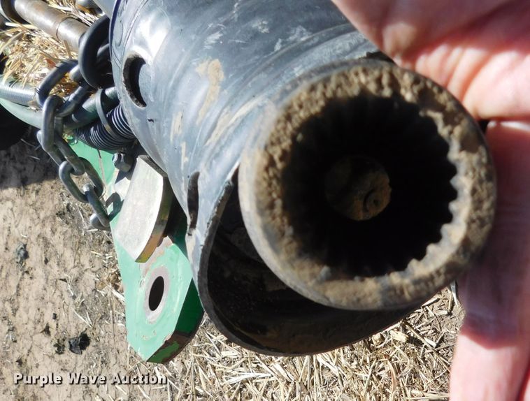 image for item DJ7641 2008 John Deere 568  round baler