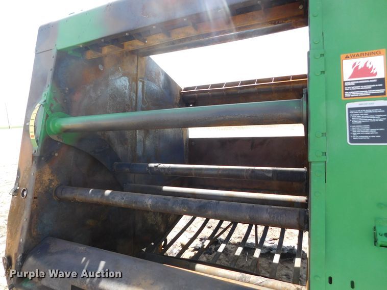 image for item DJ7641 2008 John Deere 568  round baler