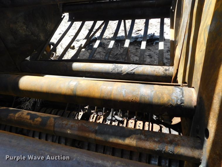 image for item DJ7641 2008 John Deere 568  round baler