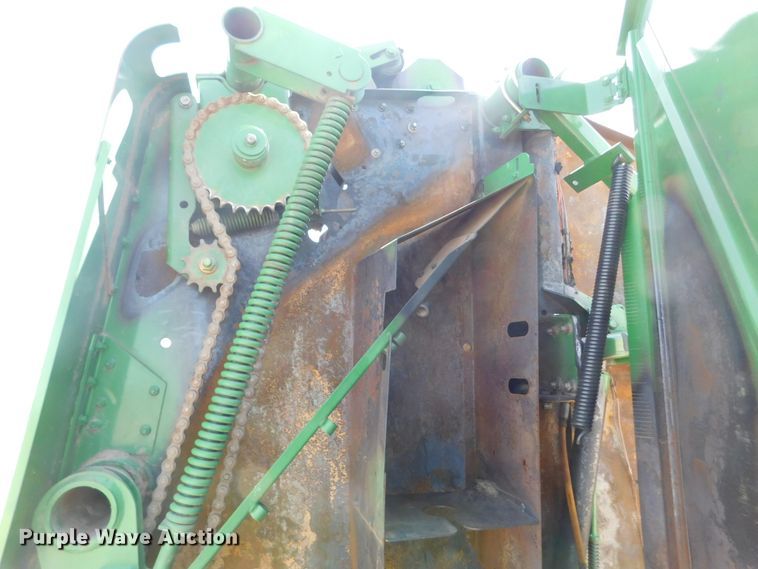 image for item DJ7641 2008 John Deere 568  round baler