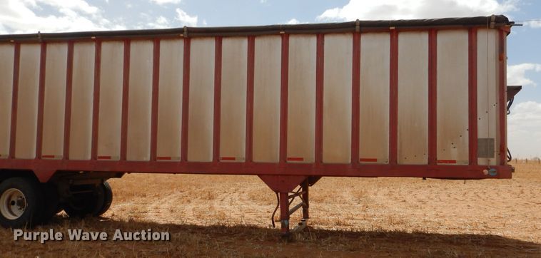 image for item DJ8938 1975 Bocats  silage trailer