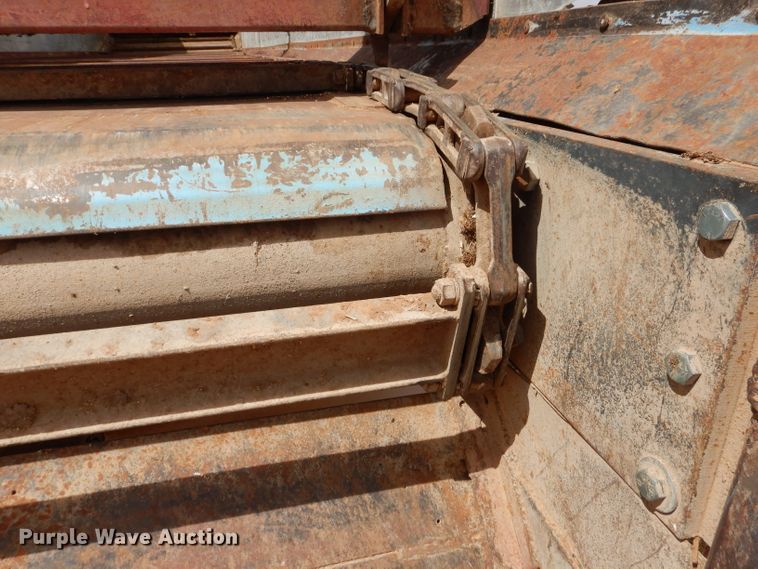 image for item DJ8938 1975 Bocats  silage trailer