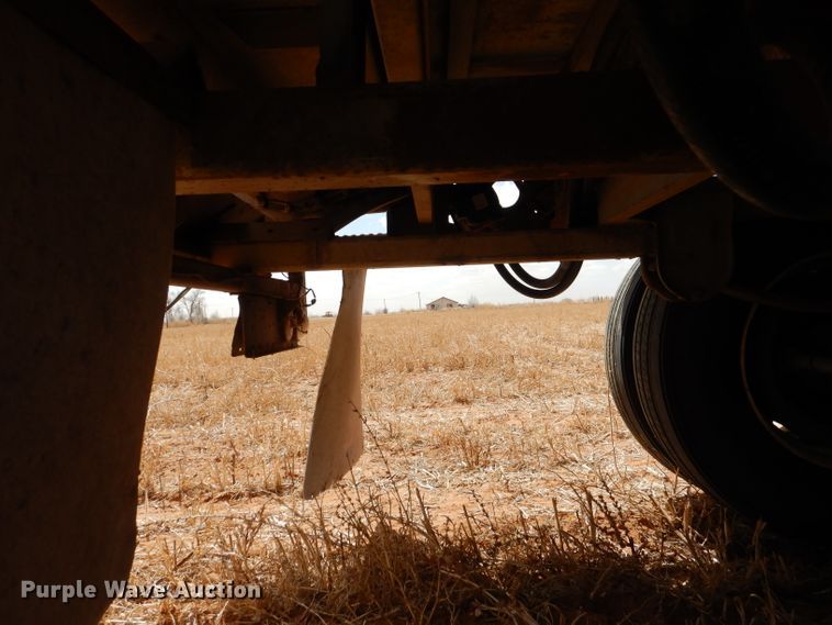 image for item DJ8938 1975 Bocats  silage trailer
