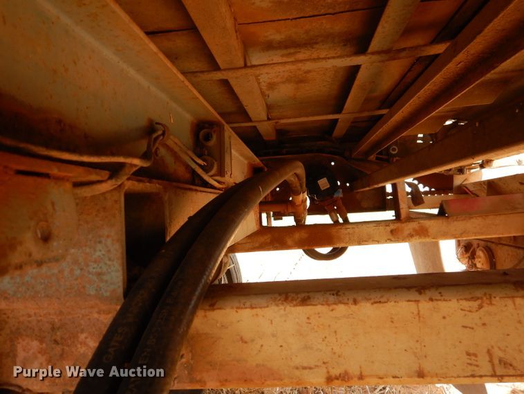 image for item DJ8938 1975 Bocats  silage trailer