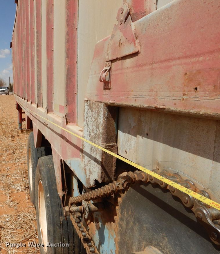 image for item DJ8938 1975 Bocats  silage trailer