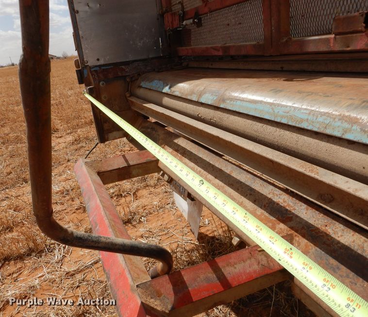 image for item DJ8938 1975 Bocats  silage trailer