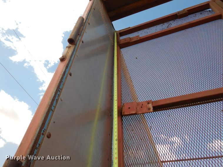 image for item DJ8938 1975 Bocats  silage trailer