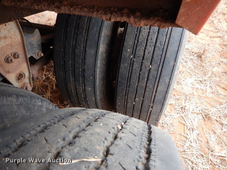 image for item DJ8938 1975 Bocats  silage trailer