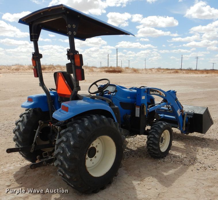 image for item DJ8940 New Holland TC33D  MFWD tractor