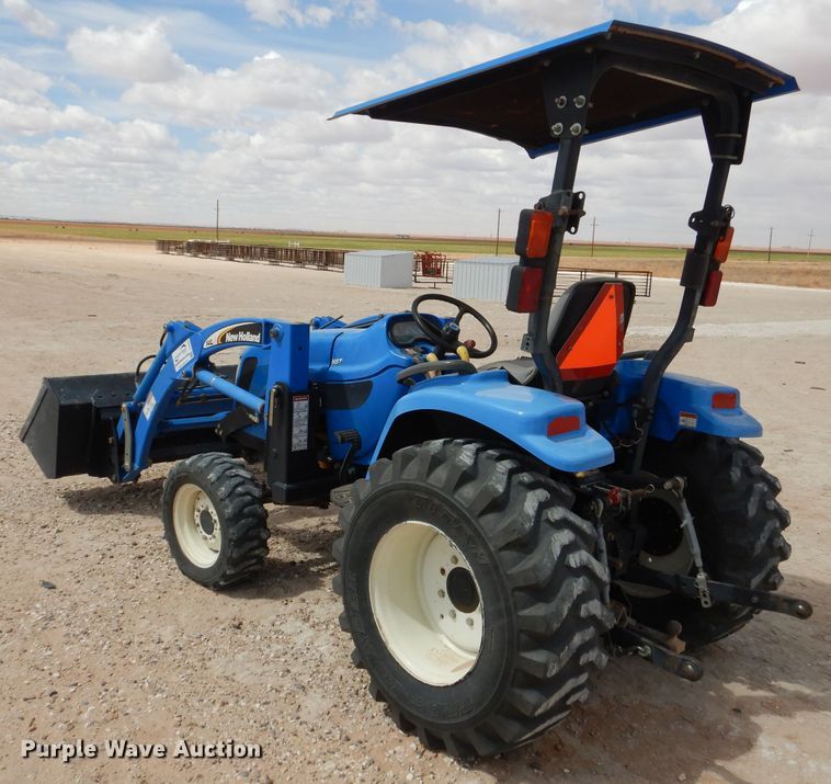 image for item DJ8940 New Holland TC33D  MFWD tractor