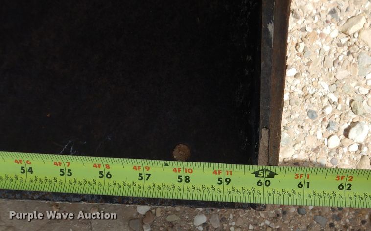 image for item DJ8940 New Holland TC33D  MFWD tractor