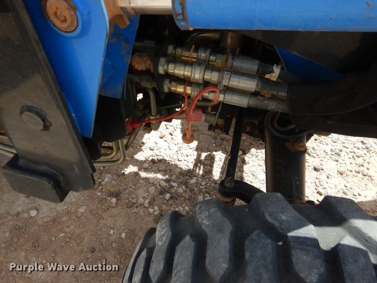 image for item DJ8940 New Holland TC33D  MFWD tractor