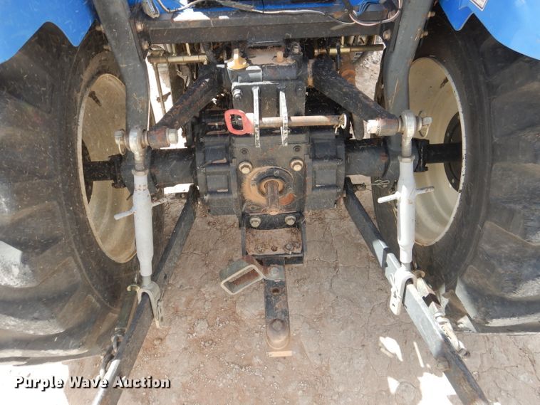image for item DJ8940 New Holland TC33D  MFWD tractor