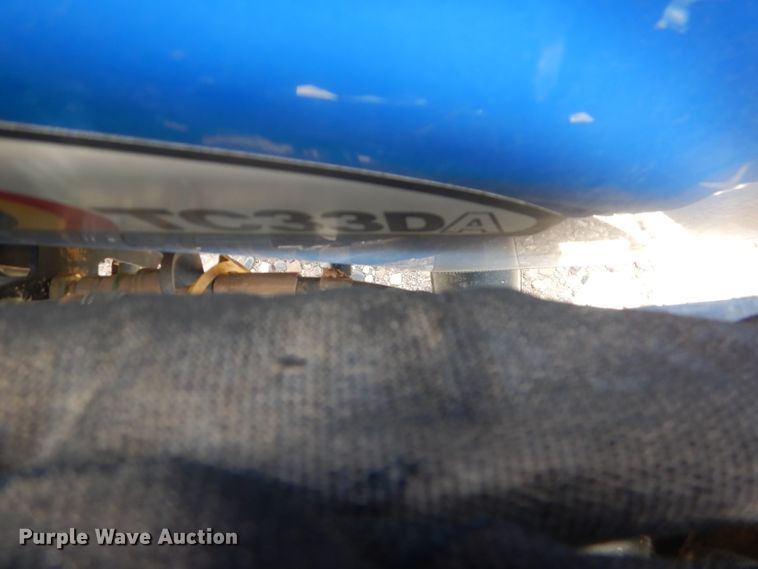 image for item DJ8940 New Holland TC33D  MFWD tractor