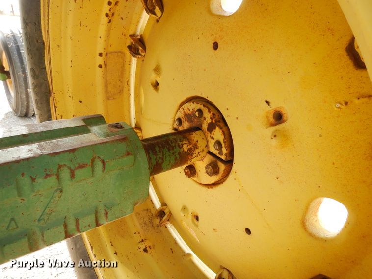 image for item DK0307 1979 John Deere 4240  tractor