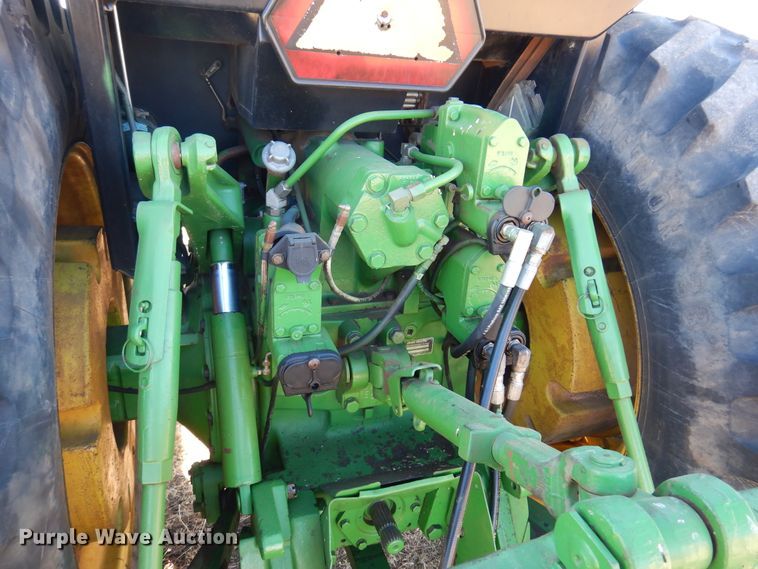image for item DK4380 1990 John Deere 4955  MFWD tractor