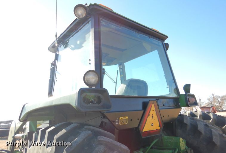 image for item DK4380 1990 John Deere 4955  MFWD tractor