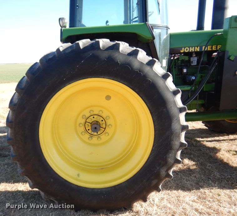 image for item DK4380 1990 John Deere 4955  MFWD tractor