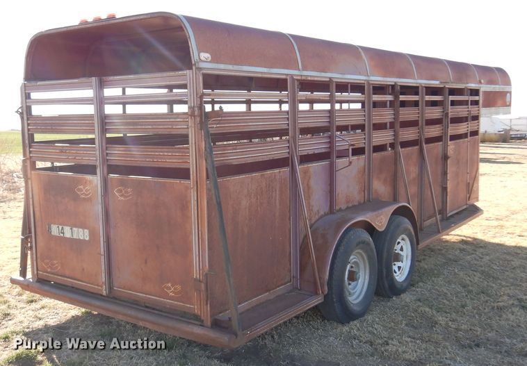 image for item DK4385 Rawhide  livestock trailer