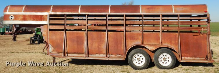 image for item DK4385 Rawhide  livestock trailer