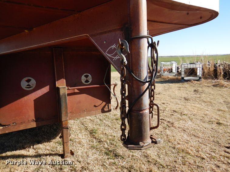 image for item DK4385 Rawhide  livestock trailer
