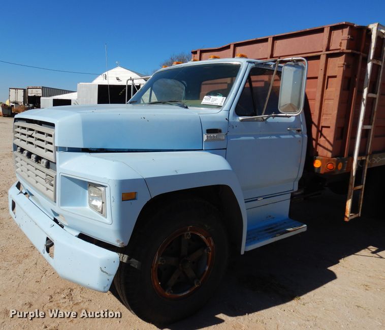 image for item DK4388 1990 Ford F600  grain truck