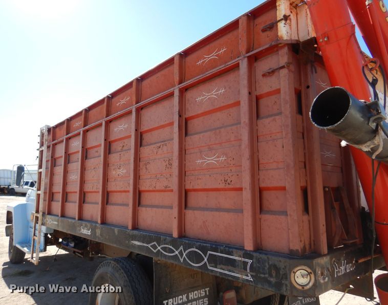 image for item DK4388 1990 Ford F600  grain truck