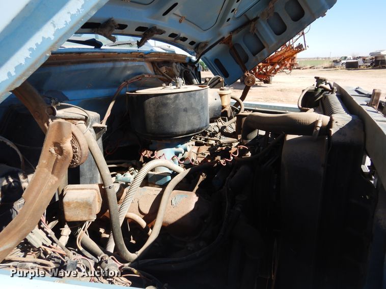 image for item DK4388 1990 Ford F600  grain truck