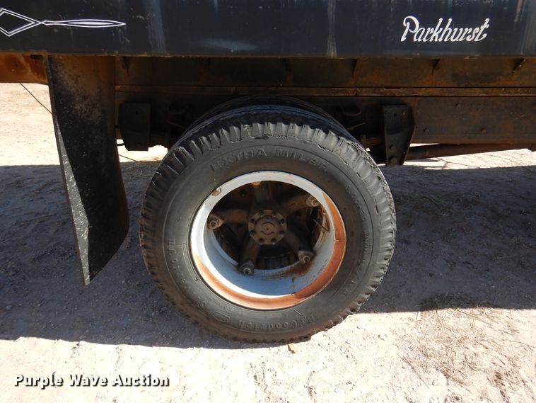 image for item DK4388 1990 Ford F600  grain truck