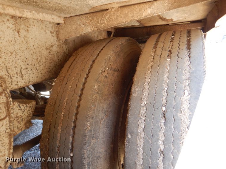 image for item DK8249 1996 Ledwell  feed delivery trailer