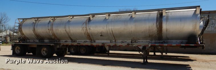 image for item DK8252 1998 Ledwell  feed delivery trailer