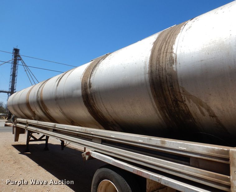 image for item DK8252 1998 Ledwell  feed delivery trailer