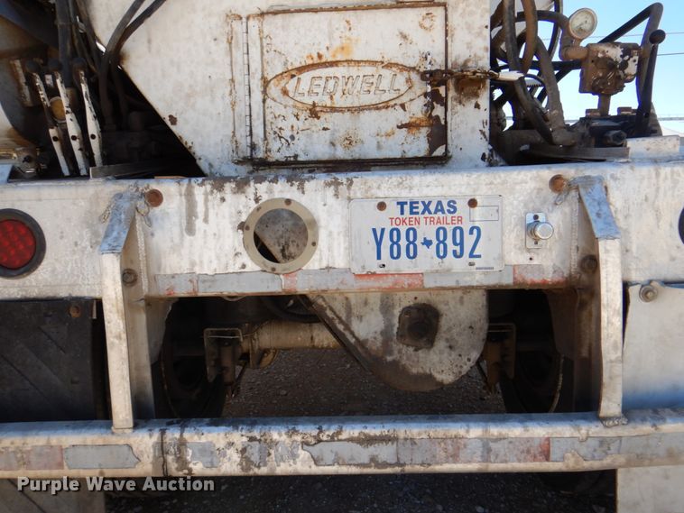 image for item DK8252 1998 Ledwell  feed delivery trailer