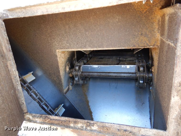 image for item DK8252 1998 Ledwell  feed delivery trailer