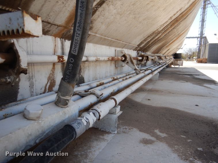 image for item DK8252 1998 Ledwell  feed delivery trailer